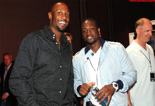 安东尼奥：有些不满不能细说；我们一直长期考察王博豪（安东尼奥：有不满但不便详述，王博豪已被长期考察）