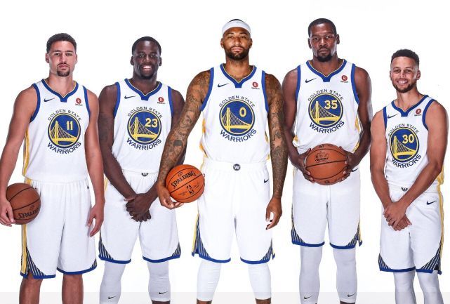 半场战报：利物浦0-0皇马，索博斯洛伊造险，库尔图瓦两次神扑（半场快讯：利物浦0-0皇马，索博斯洛伊制造险情，库尔图瓦两度神扑）