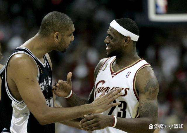 广岛前锋：亚冠与J联赛在身体对抗、速度等方面有很大区别（广岛前锋：亚冠与J联赛在对抗强度与速度上差异明显）