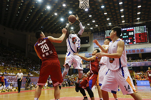 塔雷：我们和迈尼昂之间很平静；希望莫德里奇能继续效力（塔雷：与迈尼昂关系平稳，盼莫德里奇继续效力）