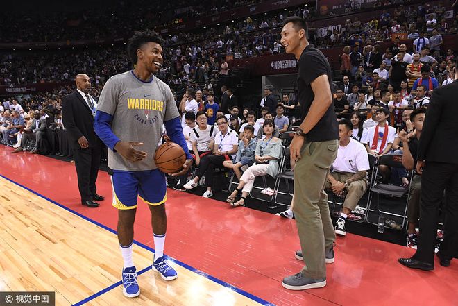 那不勒斯官方：洛博特卡在意杯赛前热身时左腿后胫肌拉伤（那不勒斯通报：洛博特卡意大利杯赛前热身左腿后胫肌拉伤）